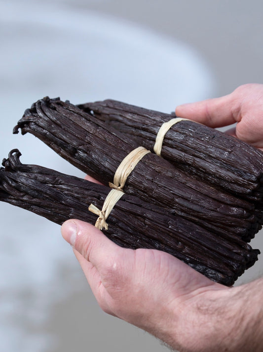 200 g de gousses de Vanille noire Gourmet 16 cm + Bourbon de Madagascar 200 g de gousses de Vanille noire Gourmet 16 cm + Bourbon de Madagascar